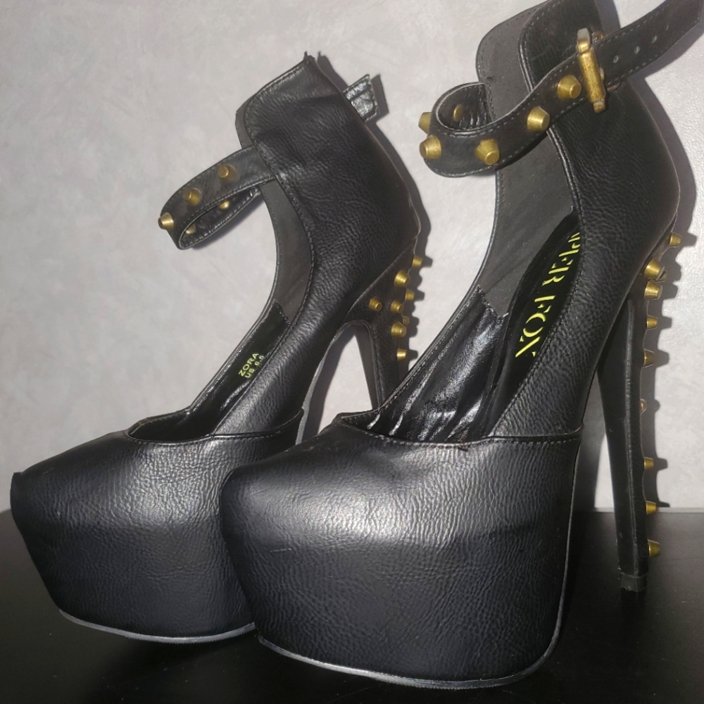 Paper Fox  Platform heels